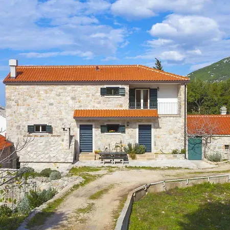 Vanela Tučepi